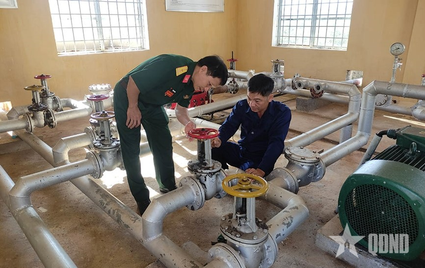 “Hoa thi đua” ở Kho 182